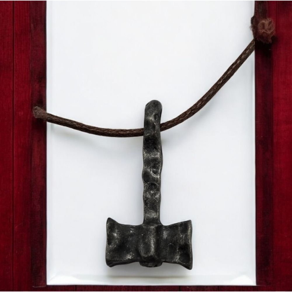 Thor’s Hammer Pendant Necklace Viking Mjolnir Norse Hammer Faux Leather Cord
